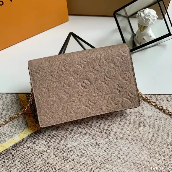 First bag ru WALLET VUITTON LOUIS VAVIN CHAIN 0611